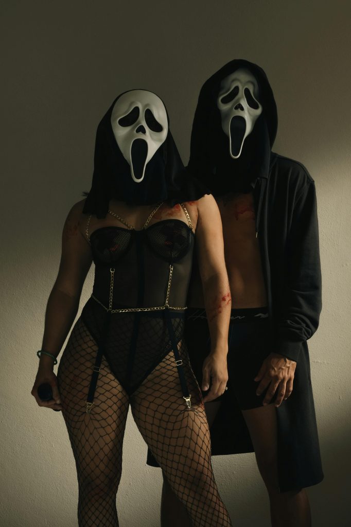 Couple soiree a theme